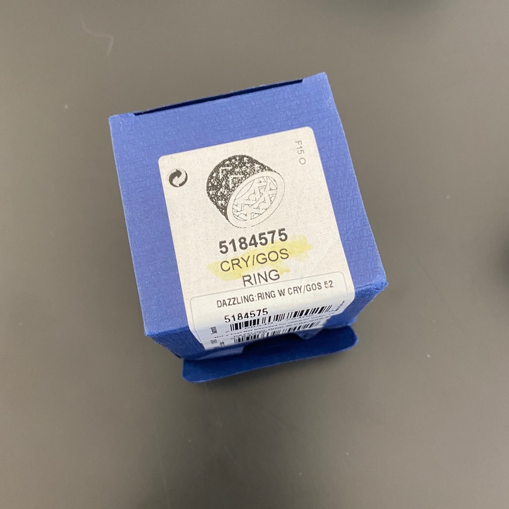 Swarovski Dazzling Ring - image 2